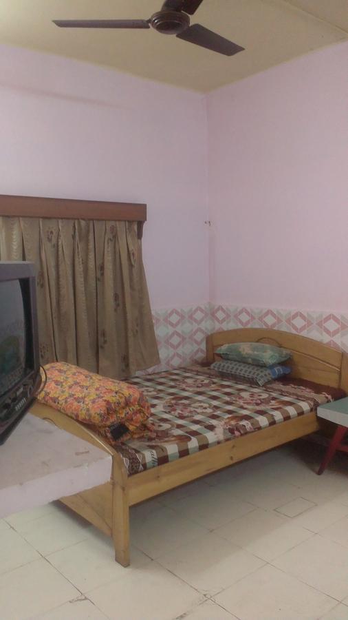 Hotel Natraj Nowgong Buitenkant foto